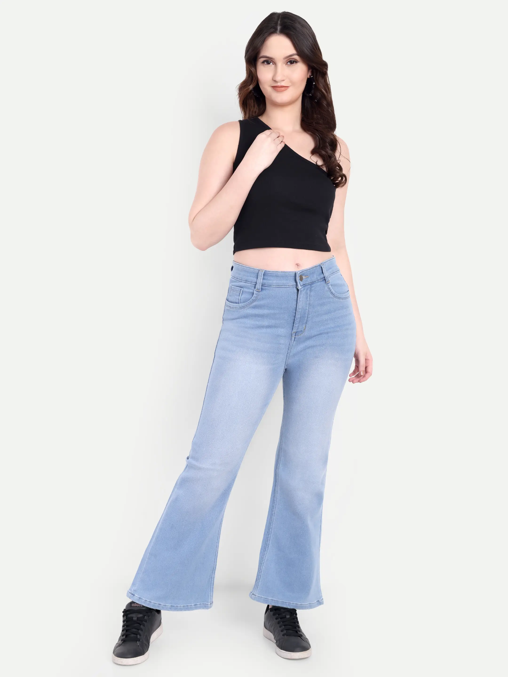 ecomm female shoot